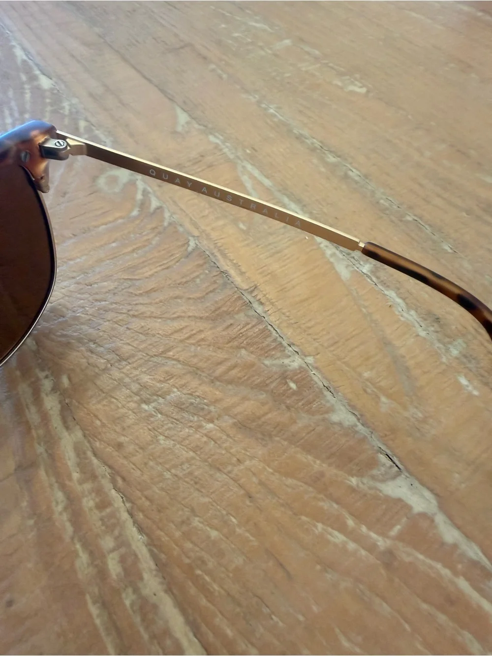 Quay Australia Evasive Tortoiseshell Frame with polarized Lenses Sunglasses